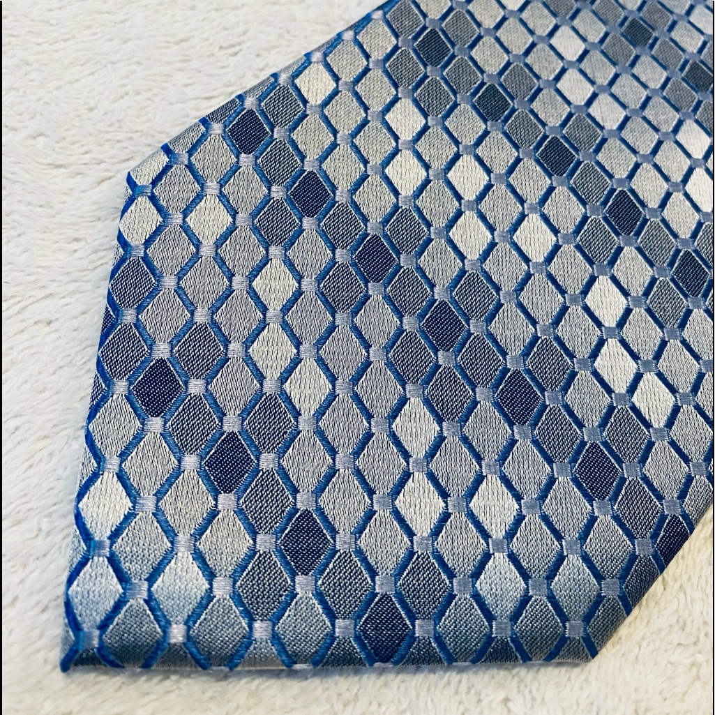 Brand New Stylish Tie By Joseph  Feiss